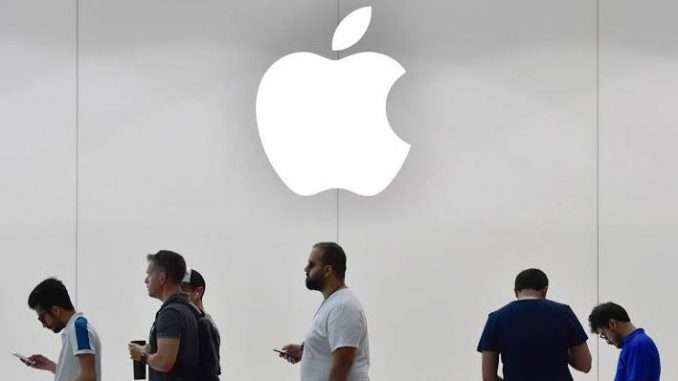 Apple Gives Engineers $180,000 Bonus to Prevent Them From Defecting to ...