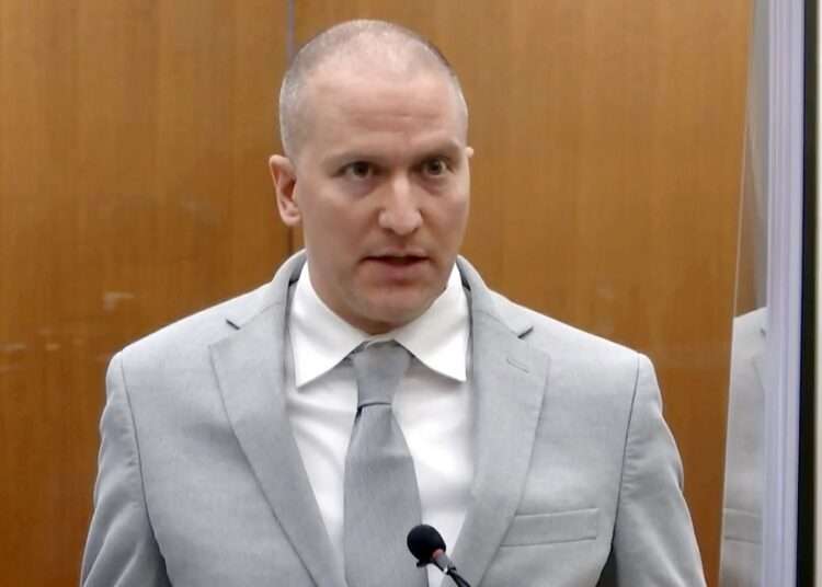Derek Chauvin Pleads Guilty to Violating George Floyd's Federal Civil Rights 1 Derek Chauvin, the police officer who murdered George Floyd, has finally pleaded guilty to federal charges that he violated George Floyd's civil