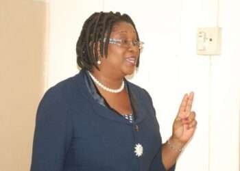 FDA Warns Public Against Buying Dented Products 10 Acting Director at the Inspectorate Directorate division of the Food and Drugs Authority (FDA), Maria Lovelace Johnson, has advised the general public to desist from buying dented products in the market ahead of the Christmas celebrations in the country.