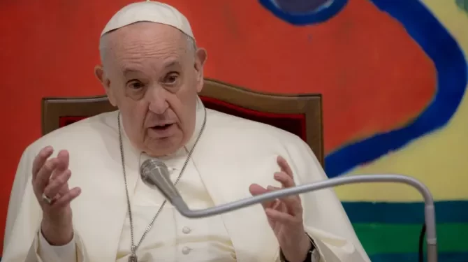 Pope Francis accepts resignation of Archbishop of Paris who had “ambiguous relationship” with a woman 1 Pope Head of the Catholic Church and sovereign of the Vatican City State, Pope Francis