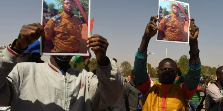 Burkina Faso military Group that recently overthrew the country’s democratic government has warned former ministers not to leave the capital