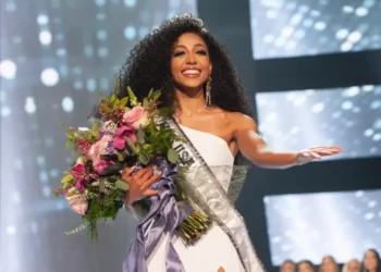 CEEA1C5C 1759 4B74 BDB5 268ED23EF5B0