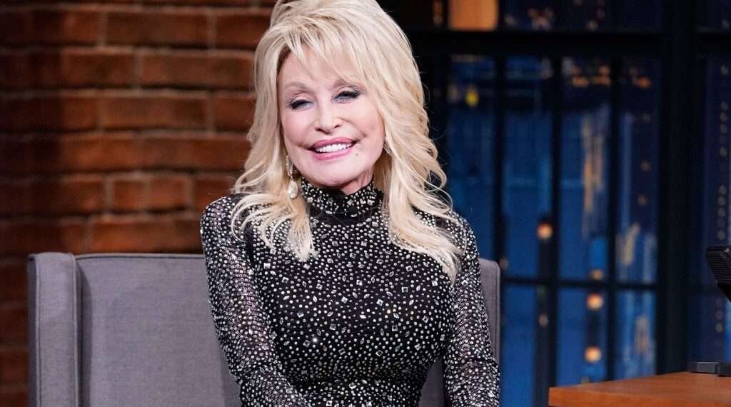Dolly Parton Offers to Fund Educational Expenses for Employees at Dollywood theme park