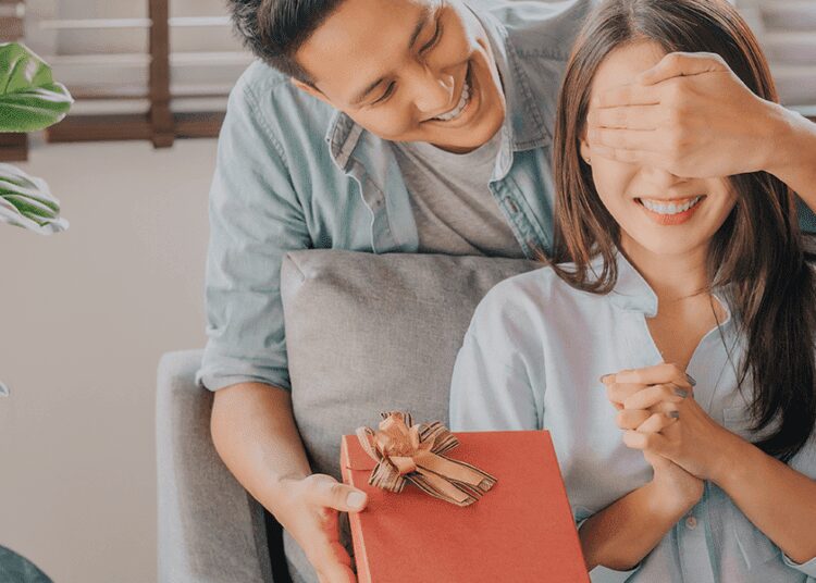 Gifting Loved Ones on Valentine’s Day 1 Valentine's Day is the day of love, but it doesn't just have to be shared with your significant other. February 14 is the perfect time to show so many important people you appreciate them