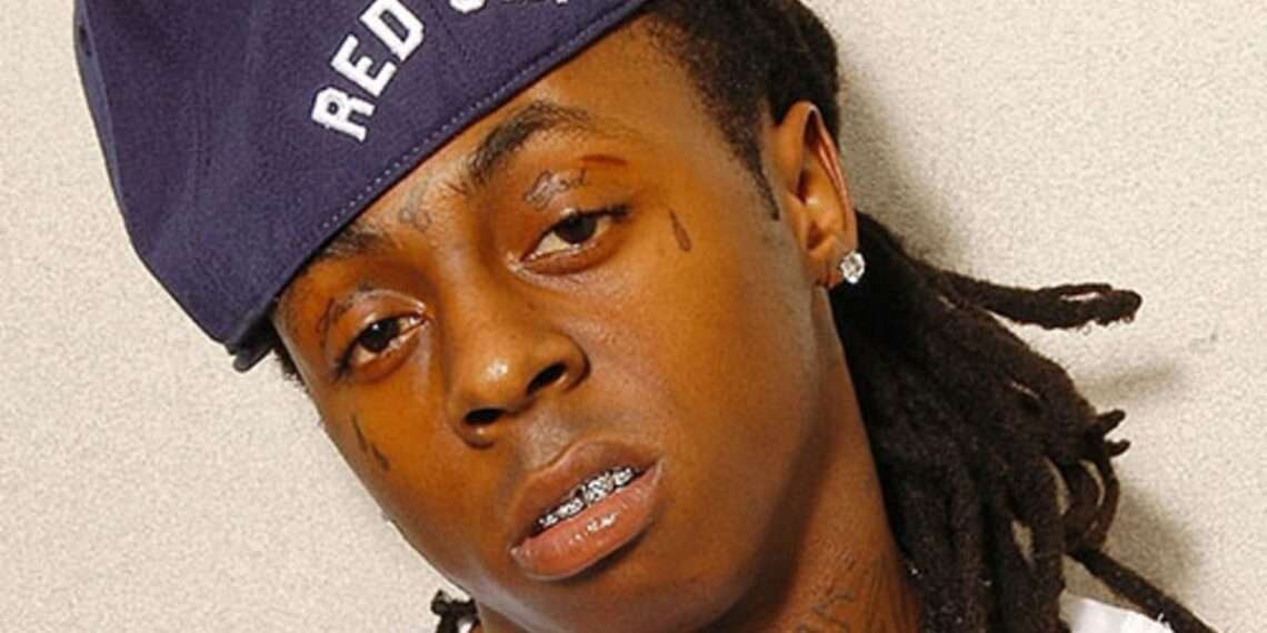 Lil Wayne to Perform in UK after 14 Years 1 Lil Wayne, is set to perform in the UK for the first time in 14 years. The 39-year-old musician who has sold more than 20 million albums