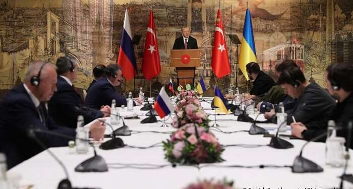 Russia, Ukraine negotiators sit down for peace talks in Turkey