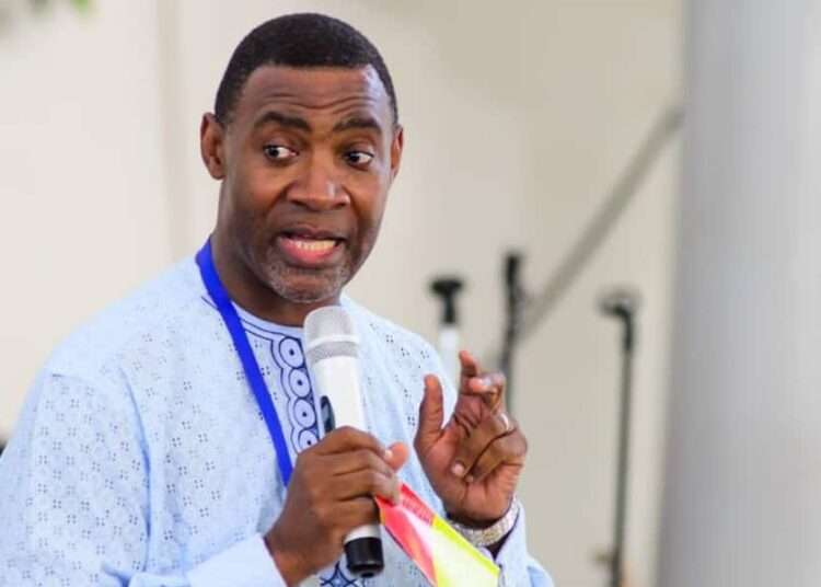Our Leaders Must Go Back To The Drawing Board Again- Dr Tetteh 1 Economist and Founder of Worldwide Miracle Outreach, Reverend Dr. Lawrence Tetteh, has called on the leaders of parliament to go back to the drawing board again and resolve the issues surrounding the e-levy bill passage.