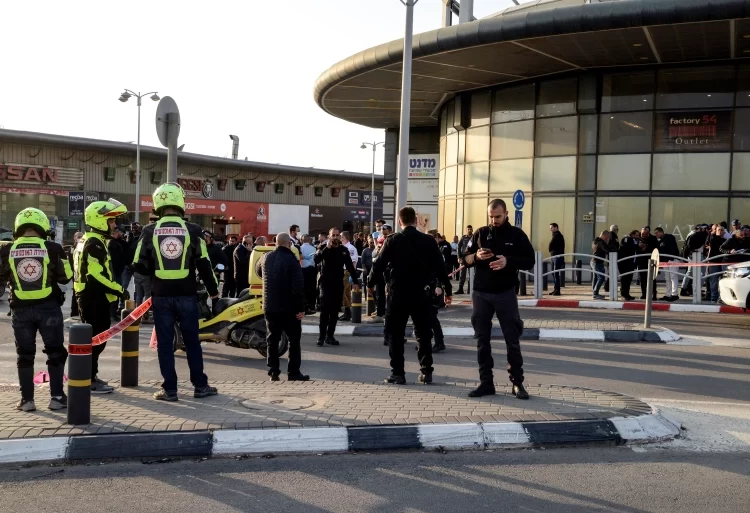 Four Dead in Stabbing & Car-ramming in Israel 1 The attack happened outside the BIG shopping centre