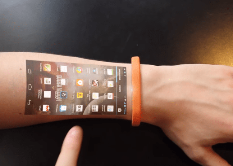Bill Gates Predicts a Technology Will Replace Smartphones
