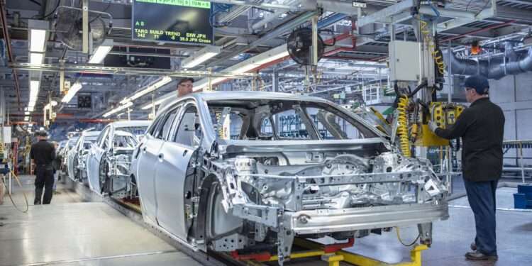 Ukraine-Russia War Hits German Carmakers Hard 1 Ukraine-Russian War Hits German Carmakers Hard