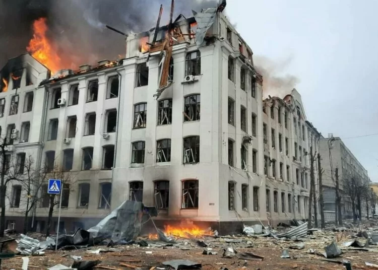 Russia Silences Independent Media Over Ukraine Conflict 1 There is a ban on Russian media mentioning the civilian deaths caused by the invasion of Ukraine. - UKRAINE EMERGENCY MINISTRY PRESS SERVICE/AFP