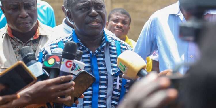 Deputy Lands Minister Assures Appiate Resident of May 1 Resettlement Plans 1 Deputy Minister for Lands and Natural Resources, Benito Owusu-Bio, has expressed the ministry commitment to completing the temporary settlement for residents of Appiate who were displaced following an explosion by May 1.