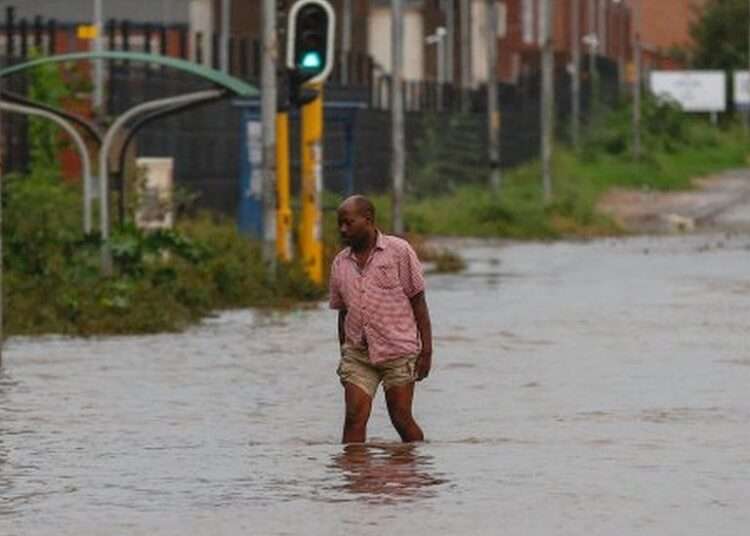 South Africa: Over 250 People Killed in Floods 1 In Durban, many streets remain underwater