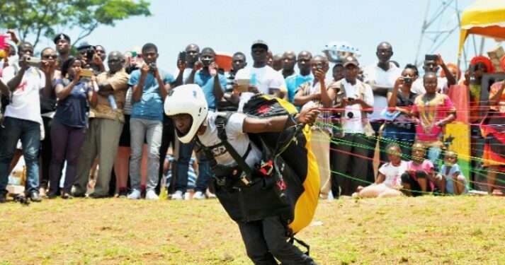 GTA Introduces First Ghanaian Pilot for Kwahu Paragliding Festival 1 Paragliding Festival, a Ghanaian Tandem pilot, Mr. Jonathan Quaye, will be among the 12 pilots to fly passengers.