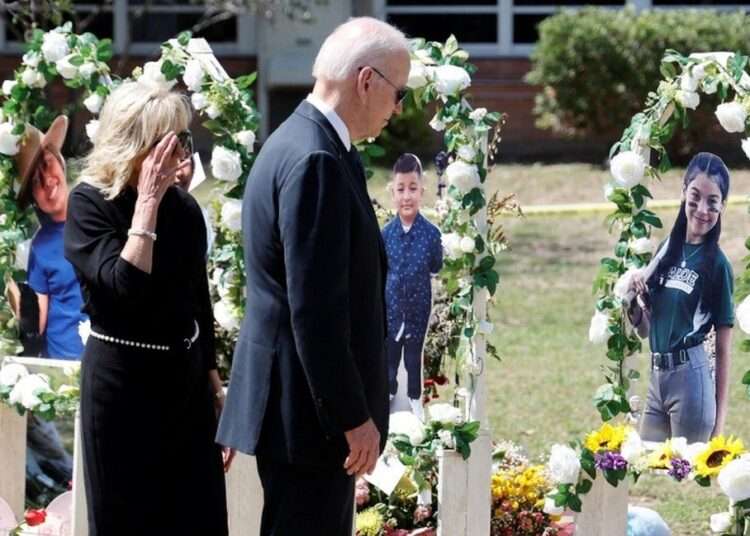 US to Review Police Response to Texas School Shooting 1 President Joe Biden and First Lady Jill Biden paid their respects at the Robb Elementary School memorial