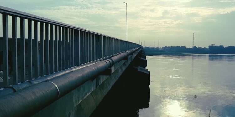 Public Relations Officer of the Ghana Highways Authority, Cecil Obodai Wentum, has expressed commitment of the Authority to resolve issues and concerns associated with the Sogakope bridge in the Volta Region.