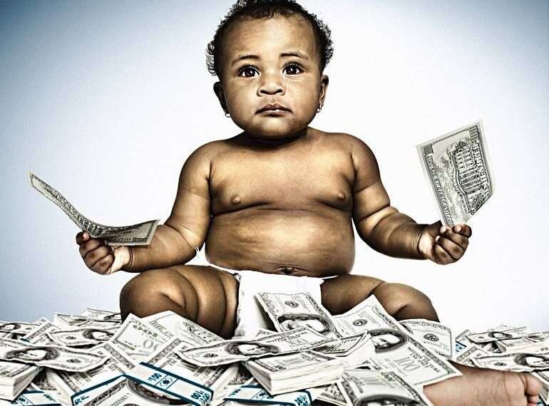 Give us a Grandchild or Pay $650,000- Indian Couple Sue Son 1 An Indian couple are taking their son to court demanding that he and his wife either produce a grandchild within a year or cough up almost $650,000.