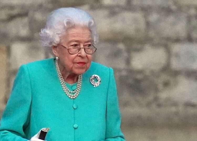 Platinum Jubilee: Queen to Miss Derby 1 The Queen made two appearances on Thursday - including to light the principal jubilee beacon
