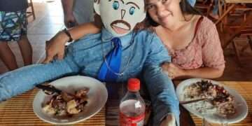 Meirivone Rocha Moraes and her ragdoll husband