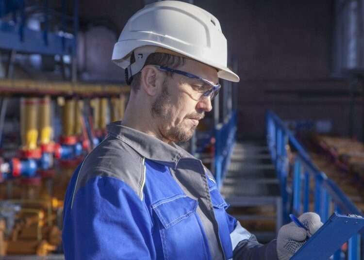 EU Urges Block to Cut Gas Usage by 15% from August 1 Gas