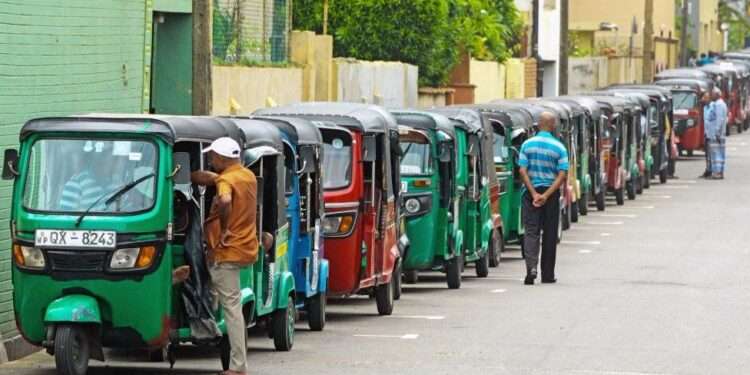 Sri Lanka Asks Russia's Putin for Help to Import Fuel 1 Lanka