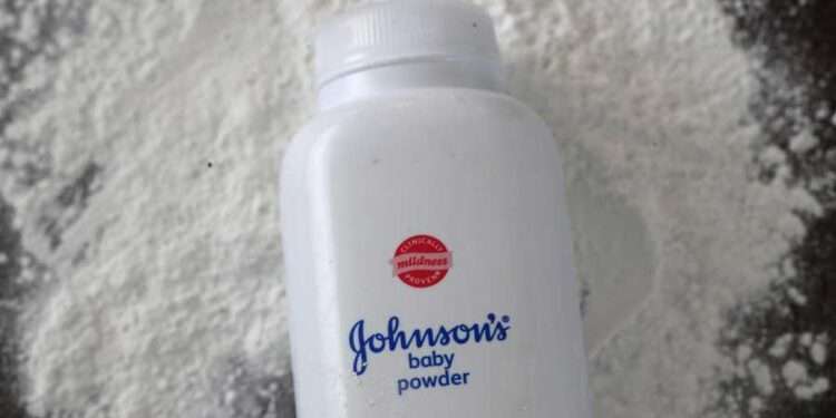 Johnson & Johnson To Transition To An All Cornstarch-based Baby Powder Portfolio 1 Johnson & Johnson (J&J) has expressed its intent to stop making and selling its talc-based baby powder around the world from next year and transition to an all cornstarch based product.