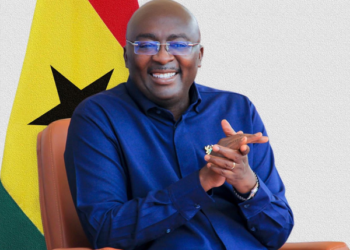 Vice President Supports Ampem Darkoa Ladies With GH₵50,000