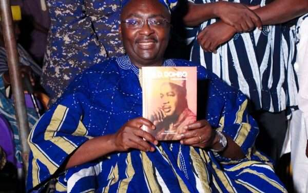 Dr Bawumia Charged To Pursue Vision Of Renowned Politician, Dombo 1 Vice President, Dr Mahamudu Bawumia, has been charged to continue to pursue the vision of renowned Ghanaian politician, teacher and King, Simon Diedong Dombo.