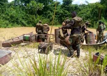 Communications Director of Ghana National Association of Small Scale Miners (GNASSM), Dr Abdul Alhassan, has revealed that the law of the country does not make it possible for miners to operate along river bodies.