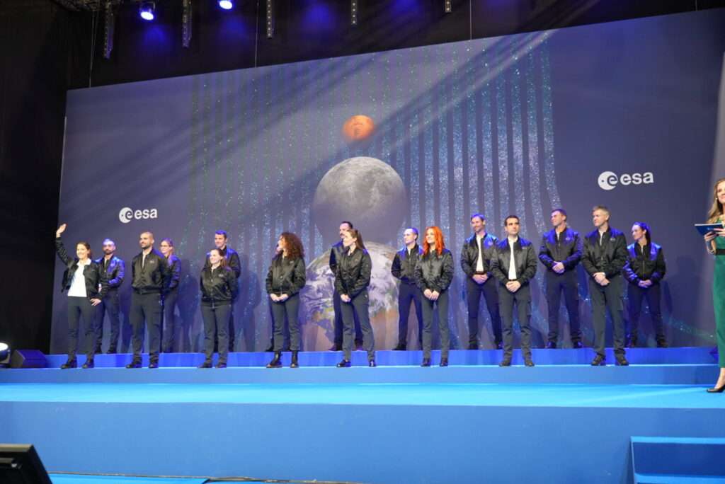Announcement of ESA Astronaut Class of 2022 pillars 1