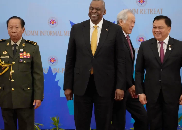 <strong>United States And Chinese Defense Chiefs Meet Amid Sour Relations</strong> 1 U.S. Secretary of Defense Lloyd J. Austin III, center, poses for a group photo together with Cambodia's Defense Minister Tea Banh.
