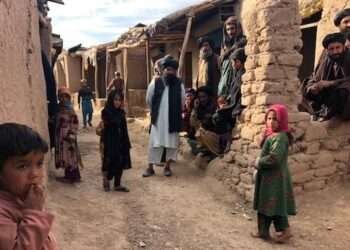 Afghans sedate children due to hunger strike.