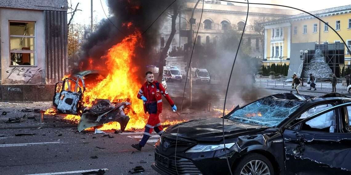 Attack on Kyiv as G20 meeting goes on.