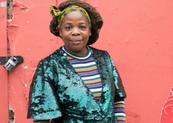 Royal aide of Buckingham Palace resigns as a result of unacceptable comments.