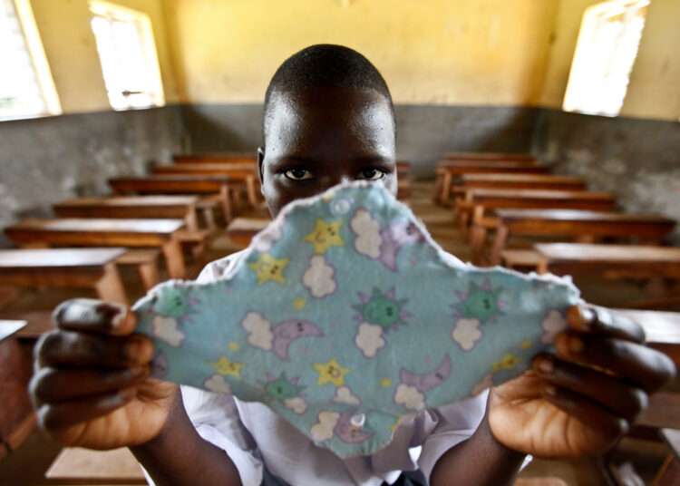 Basic school girls unable to afford sanitary pads.