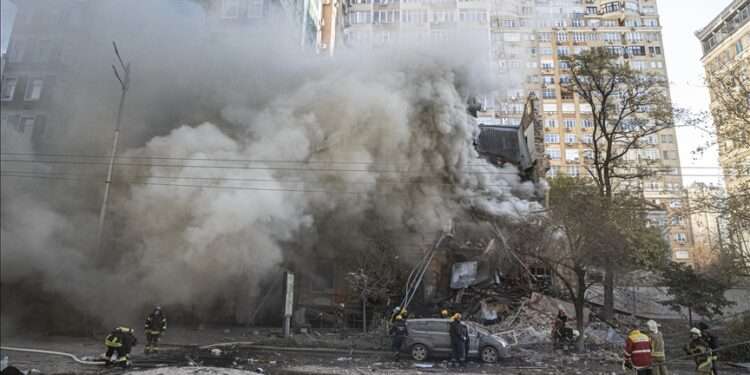 <strong>Russia Launches Drone Strikes On Ukrainian Capital</strong> 1 drone