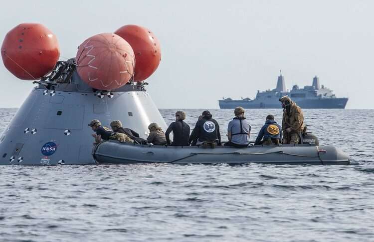 <strong>Orion Safely Lands On Earth</strong> 1 orion recovery test