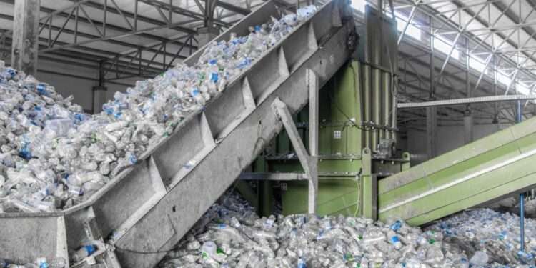 Recycling Waste Should Be Done More Than Resorting To Landfill Method- STRANEK Africa 1 Policy think tank, STRANEK-Africa, has urged government to engage more in recycling of waste than resorting to landfill method of waste disposal.
