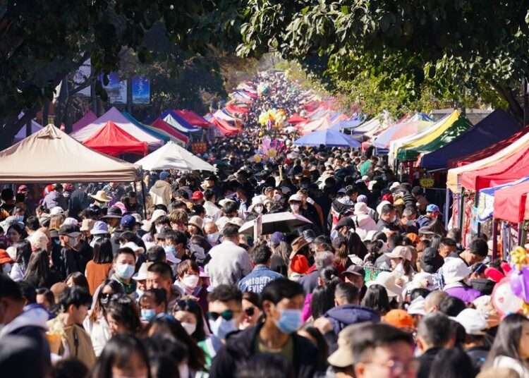 <strong>China Records First Population Decline In Decades</strong> 1 230117111207 people yunnan