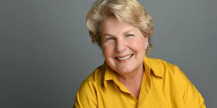 Archbishop said progress on same-sex marriage in Church of England will be glacial – Sandi Toksvig 1 Sandi Toksvig Says Archbishop Told Her Progress On Same-Sex Marriage In Church Of England Will Be 'Glacial'