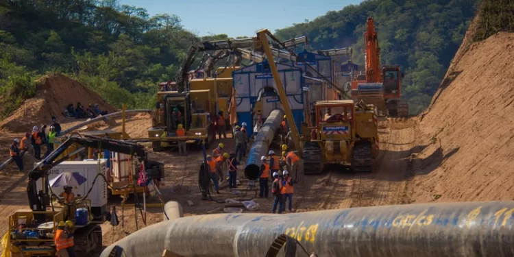 <strong>Uganda To Commence Drilling First Crude Oil Well</strong> 1 xiok9kpTURBXy9iYjc0ZTc5MGJiM2FmM2M5NTNmY2IxMjk0YTU3NzE2OC5qcGeSlQMAGM0DIM0BwpMFzQMWzQGu3gABoTAF