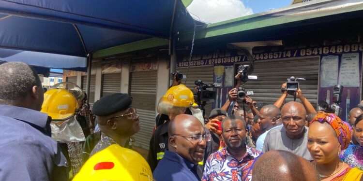 <strong>Kejetia Market Fire: Govt Pledges To Support Affected Traders</strong> 1 Bawumia In Kejetia Market