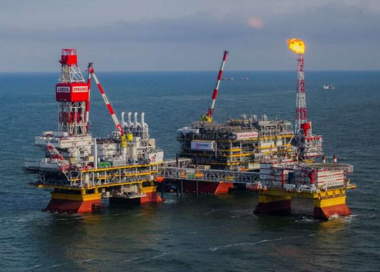 Oil Investors Get $128 Billion Handout As Doubts Grow About Future Of Fossil Fuels 1 Oil Investors Get $128 Billion Handout As Doubts Grow About Future Of Fossil Fuels