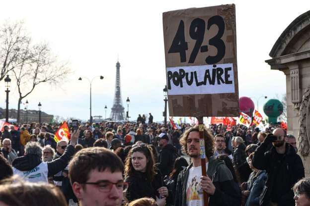 Thousands gather in Paris to protest against the bill