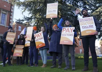 U.K Junior Doctors Begin 4-day Strike