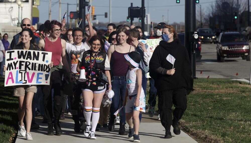 Kansas Legislators Enact Anti-Trans Bathroom Law