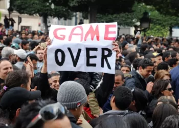 <strong>Tunisia’s Democracy Is Failing</strong> 8 Demonstrators