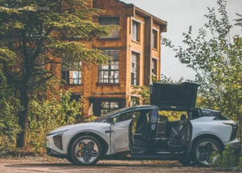 <strong>Fast-Moving Chinese Electric Car HiPhi X Gains Approval for Sale in Europe</strong> 3 Fast-Moving Chinese Electric Car HiPhi X Gains Approval for Sale in Europe