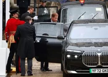 Harry Leaves Alone 10 Prince Harry left for the Heathrow Airport, for a flight to the U.S, soon after the Coronation.