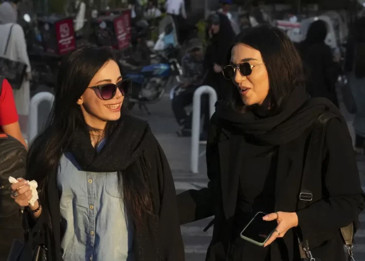 Iranian women have normalized not wearing Hijab in Public, since the last September Protests against the mandatory waring of Hijab in Public.